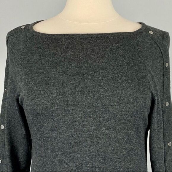 Michael Kors Long Sleeve Sweater Silver Buttons Small - Picture 6 of 9